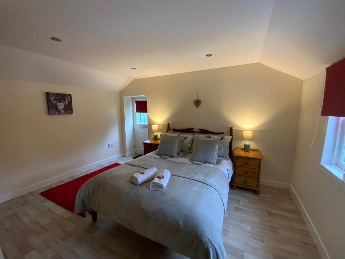 Deeside Snugs Apartments Kincardine O'Neil Экстерьер фото